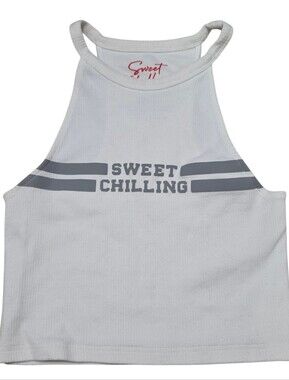 Sweet chilling white ribbed cropped top